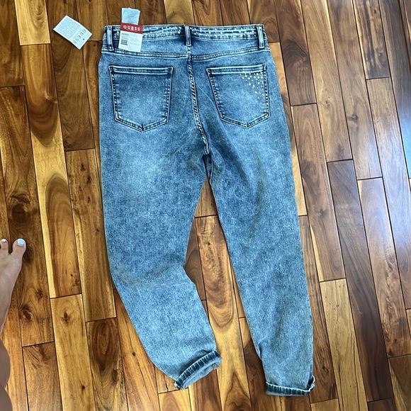 Guess extreme light wash cropped high rise stretch denim with rhinestones Sz 32 - Picture 2 of 6